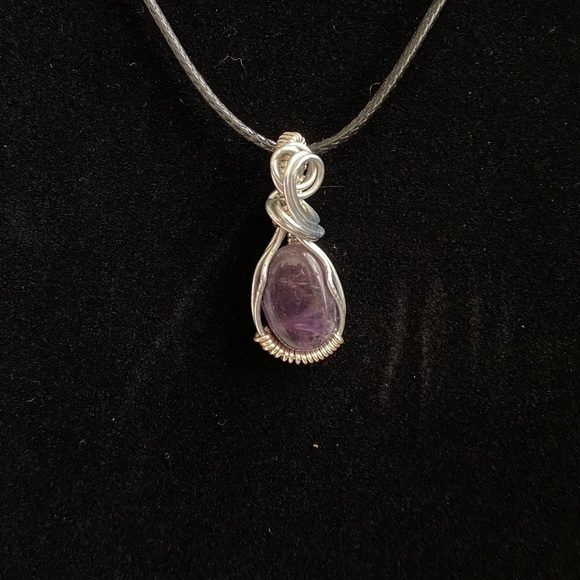 90 Large Amethyst Pendant - Picture 1 of 4